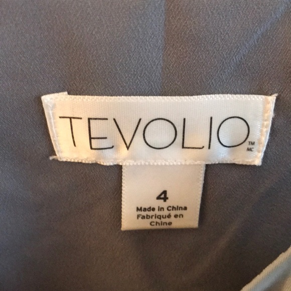 Tevelio grey formal dress fit and flare size 4 - Picture 4 of 5